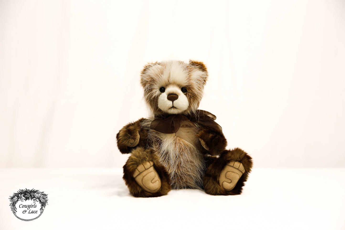 Charlie Bears Kevin collectible plush teddy bear