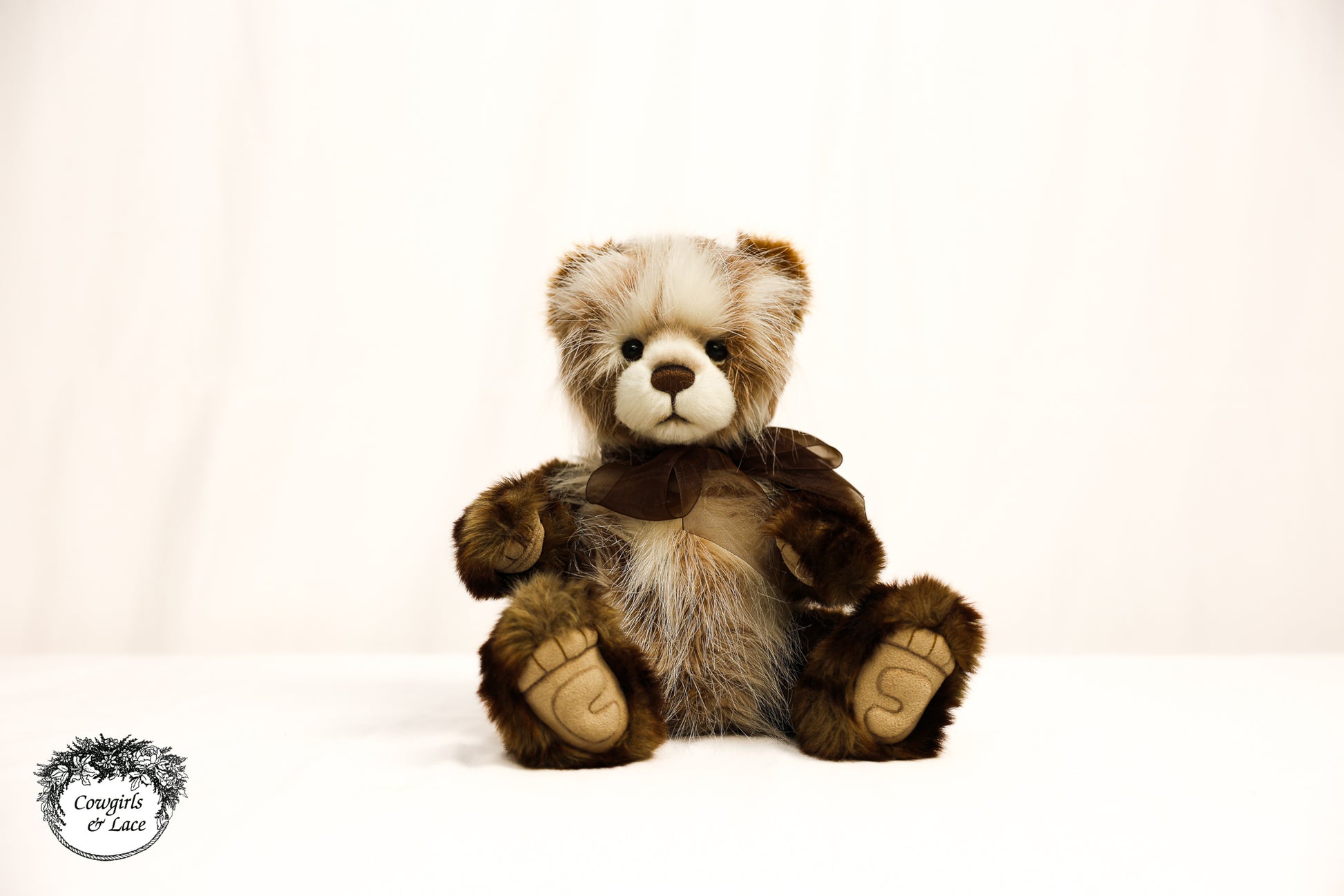 Charlie Bears Kevin collectible plush teddy bear