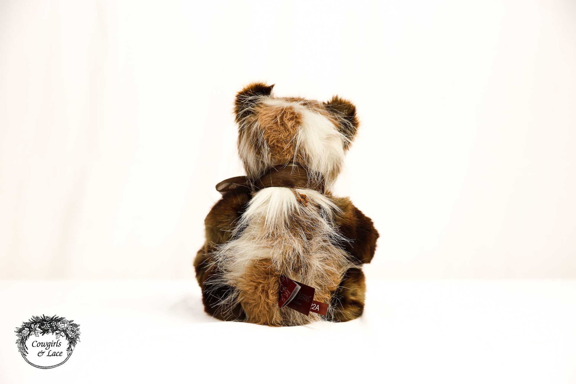 Charlie Bears Kevin plush bear sitting display