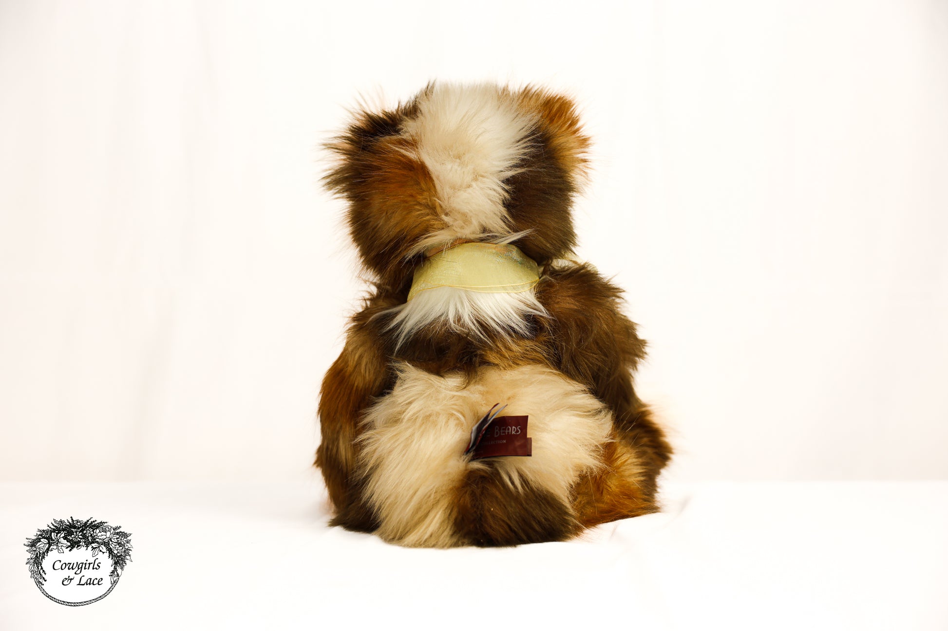 Charlie Bears Annie Versary collectible teddy bear close up