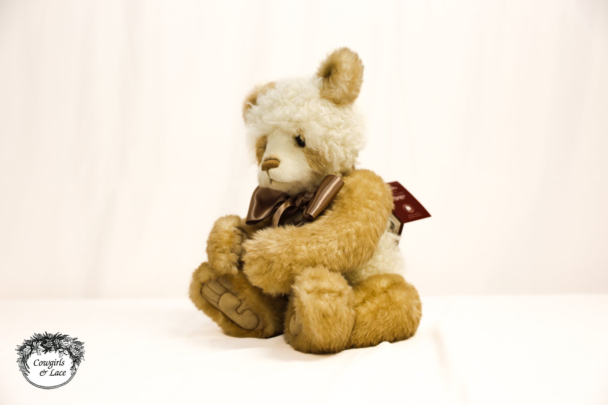 Tessa Charlie Bears 12 inch collectible teddy bear