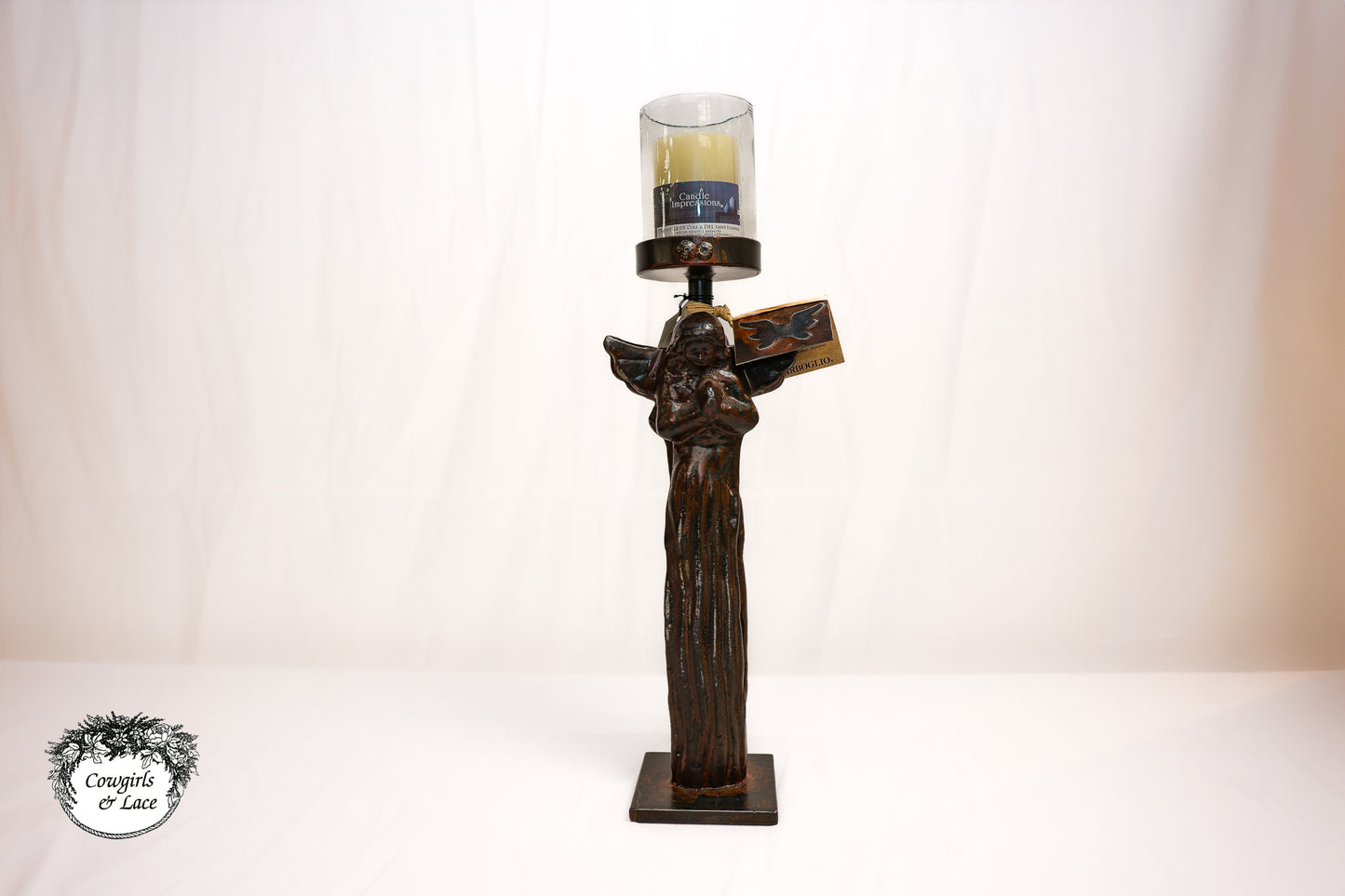 Ángel de Rodilla Vessel by Jan Barboglio