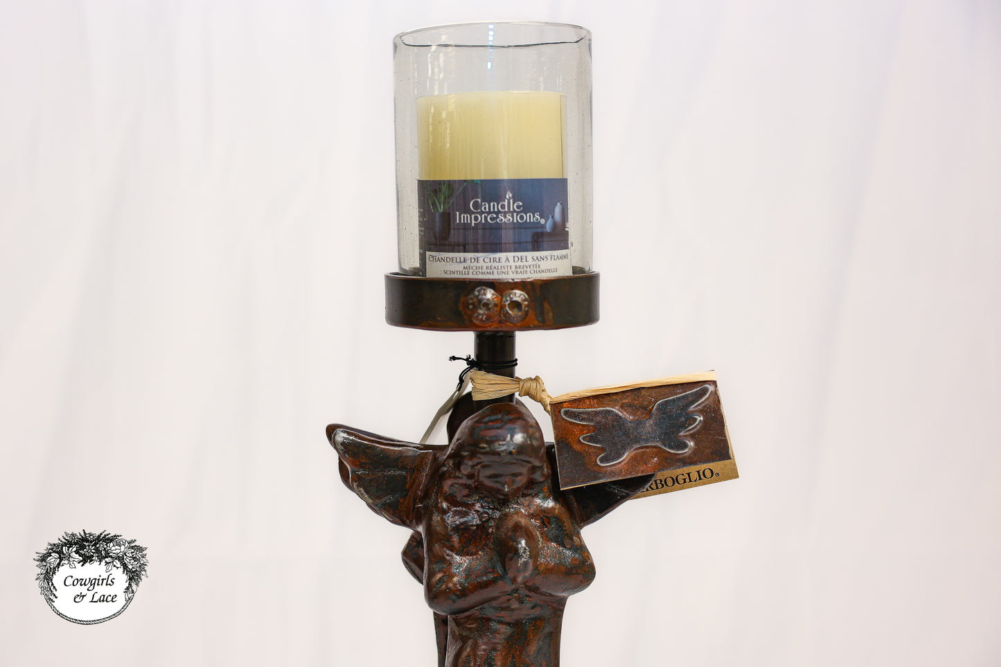 Ángel de Rodilla Vessel by Jan Barboglio