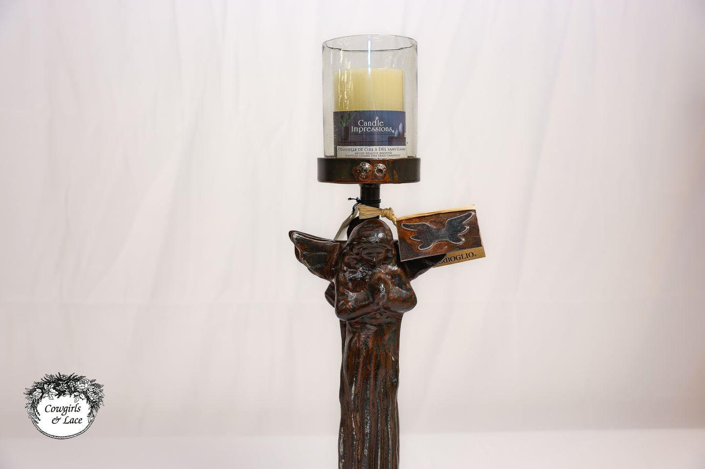 Ángel de Rodilla Vessel by Jan Barboglio