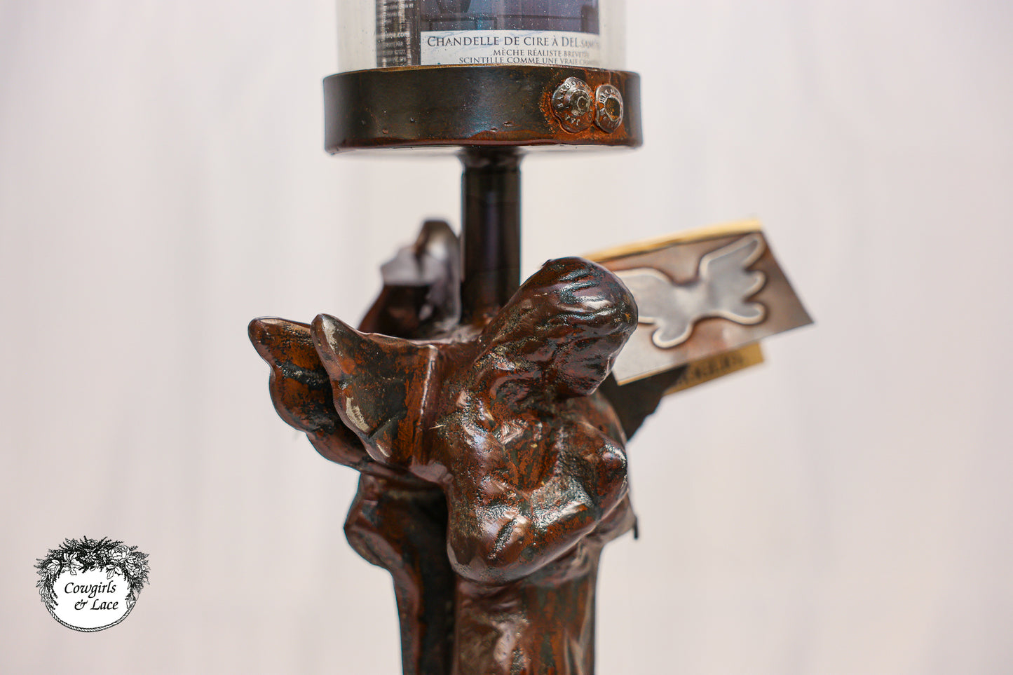 Ángel de Rodilla Vessel by Jan Barboglio